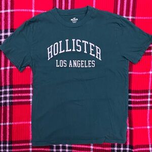 Unisex dark-green ‘Hollister’ t-shirt !